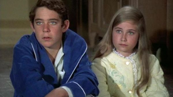The Brady Bunch - The Voice of Christmas