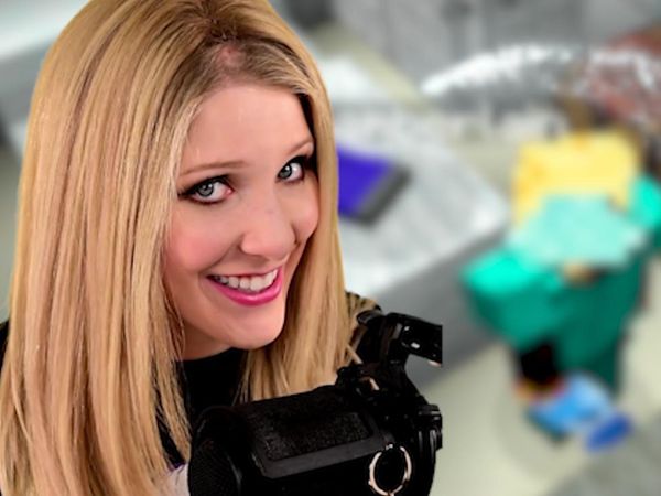 BriannaPlayz - Ways to Gift Noob1234 with Diamonds! / How to Play as a Surgeon in Minecraft!