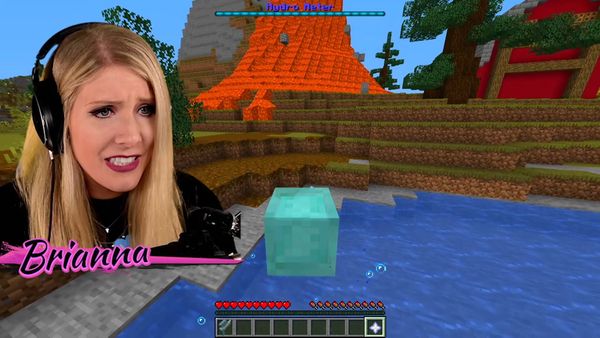BriannaPlayz - So I Took Baby Preston to Pranking School / How to Prank Baby Preston as a Mob in Minecraft!