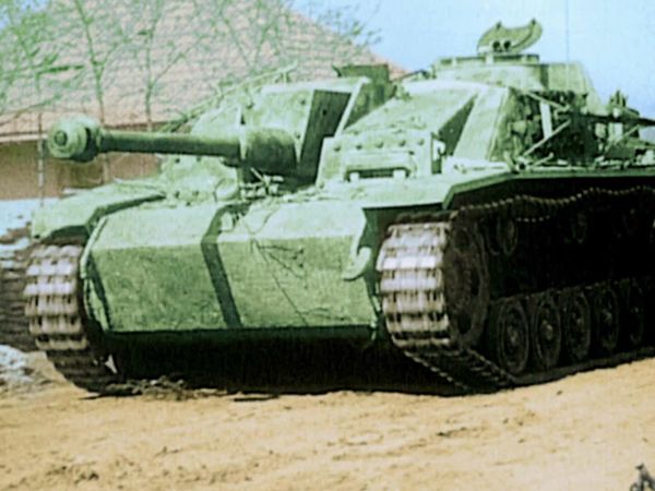 World War II in HD Colour - The Soviet Steamroller