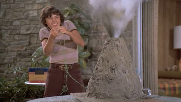 The Brady Bunch - Pass The Tabu (Part 2 to 073)