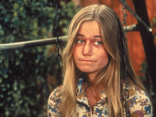 The Brady Bunch - Today I Am A Freshman