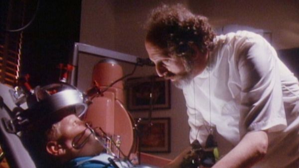 Eerie, Indiana - The Retainer