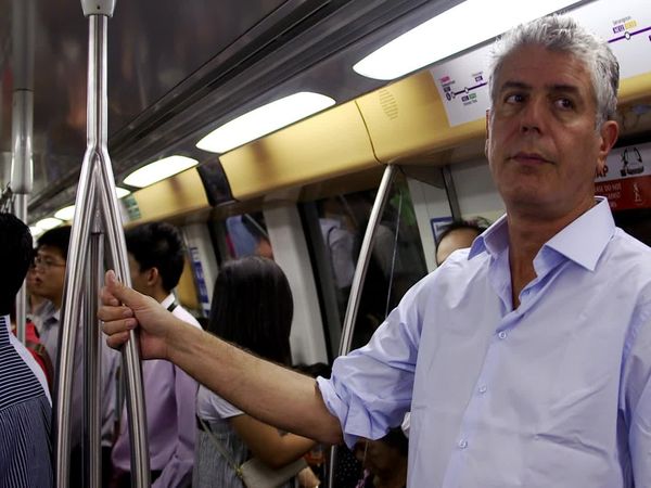 The Layover With Anthony Bourdain - Singapore