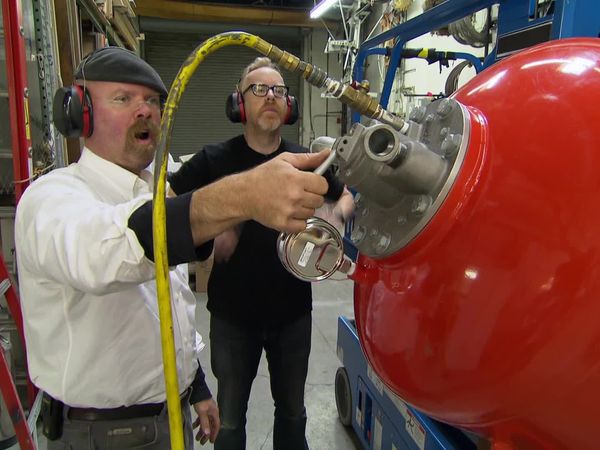 MythBusters - Soda Cup Killer