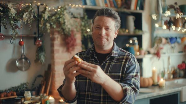 Jamie's Christmas Shortcuts - Episode 102