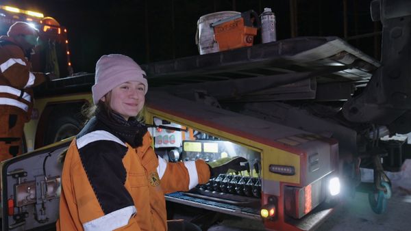 Frusna vägar - Avsnitt 1402