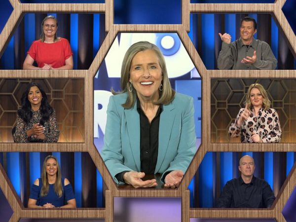 25 Words or Less - It's a Zoo In Here