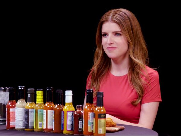 Hot Ones - Anna Kendrick Gets the Giggles While Eating Spicy Wings
