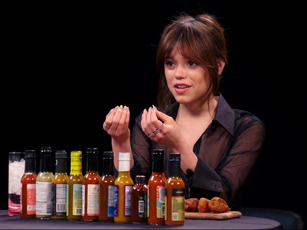 Hot Ones - Jenna Ortega Doesn’t Flinch While Eating Spicy Wings