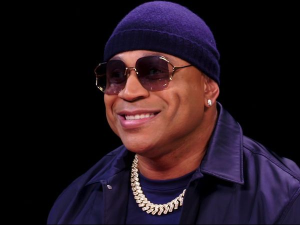Hot Ones - Ll Cool J Needs Some Milk While Eating Spicy Wings