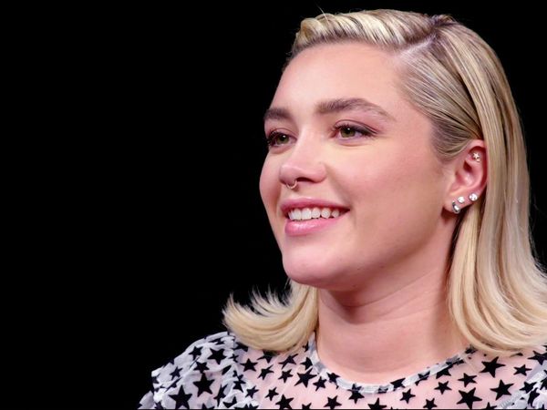 Hot Ones - Florence Pugh Sweats From Her Eyebrows While Eating Spicy Wings