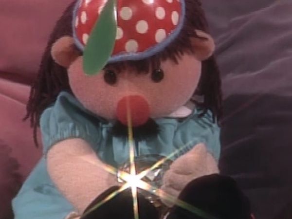 The Big Comfy Couch - Gimme Gimme Never Gets