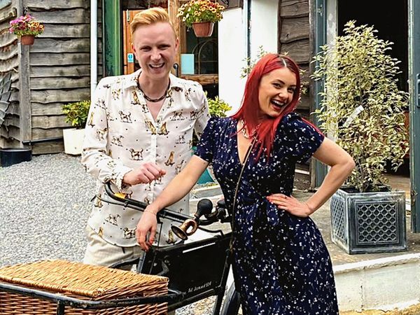 Celebrity Antiques Road Trip - Diane Buswell and Owain Wyn Evans