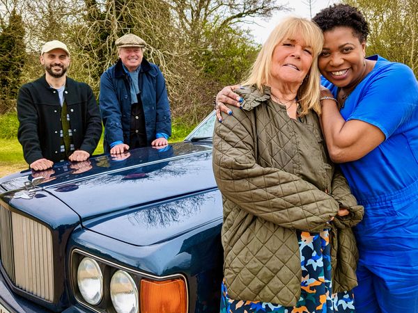 Celebrity Antiques Road Trip - Linda Robson and Brenda Edwards