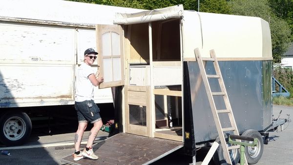 Laura Kampf: This Old House Makers Channel - Tiny Camper Options Pt. 1