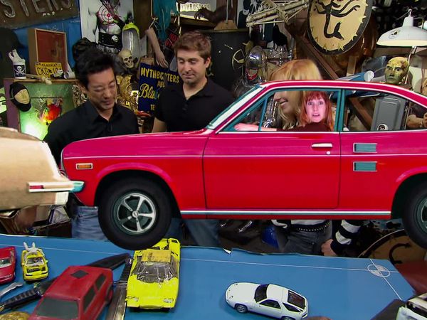 MythBusters - Walk a Straight Line