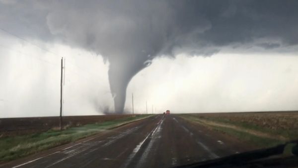 Tierra Feroz - Tornados