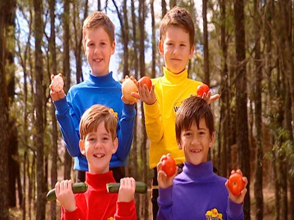 The Wiggles (Wiggles Show) - The Train Dance