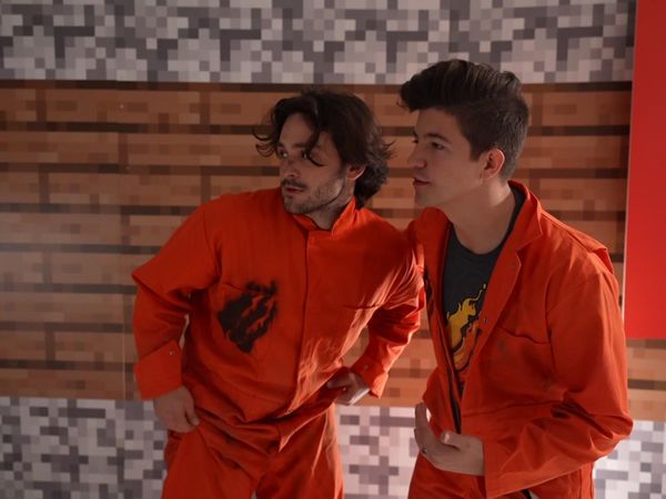 Preston & Brianna - ZHC Sent Me to Art School / I Survived 200 Days in Minecraft Prison!