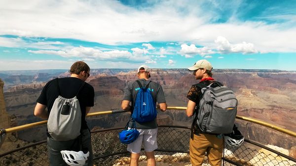 Becoming Borderless - Back on the Road
