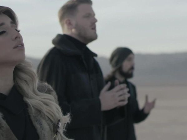 MTV Xmas - Pentatonix / Darlene Love / The Pogues / Robbie Williams & Nicole Kidman / Kelly Clarkson