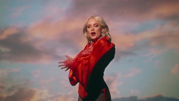 MTV Xmas - Frankie Goes To Hollywood / Zara Larsson / ABBA / Paul McCartney / Ed Sheeran