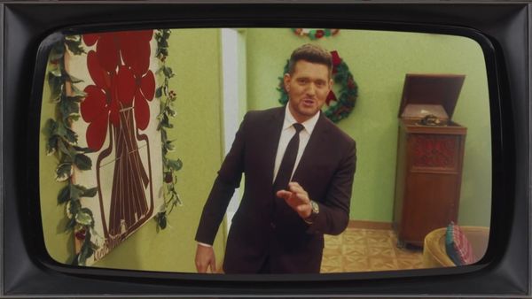 MTV Xmas - Sia / Michael Bublé / Boney M / Ed Sheeran & Elton John / Dean Martin / Ariana Grande