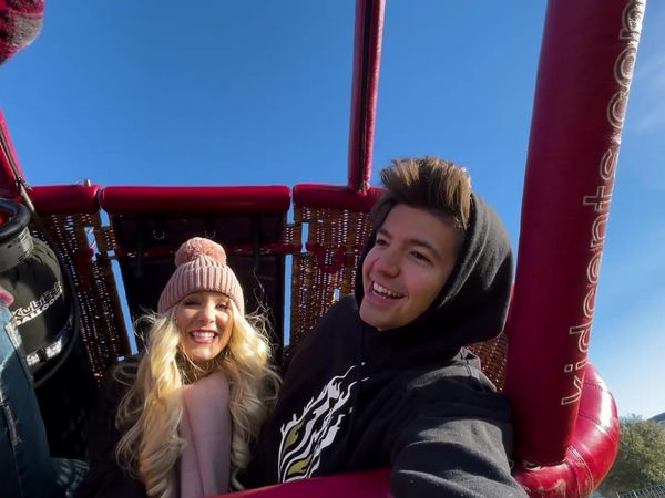 Preston & Brianna - Preston Surprised Me 5,000ft in the Air / I Built a Secret Minecraft City