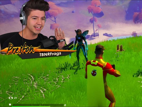 PrestonPlayz - TBNR Presents: Custom Superhero Fashion Show / 1v1 Season 4 Rainbow Bingo Challenge vs My Little Brother