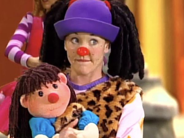 The Big Comfy Couch - Ouch!