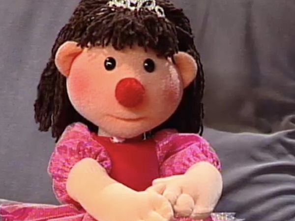 The Big Comfy Couch - Fancy Dancer