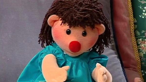 The Big Comfy Couch - Between the Covers