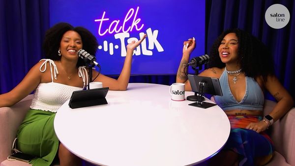 Talk Talk - Mulher segura fala independente