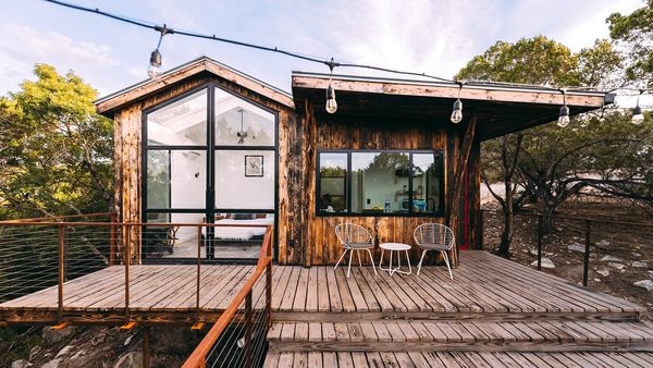 Tiny BNB - Mini & Modern in Marble Falls
