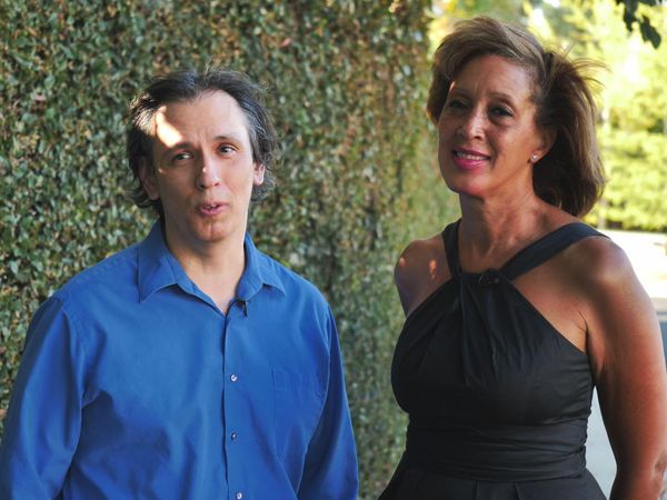 Million Dollar House Hunters - The Newlyweds