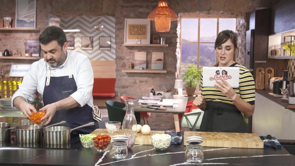 A Bocados - Buñuelos De Bacalao Y Txangurro
