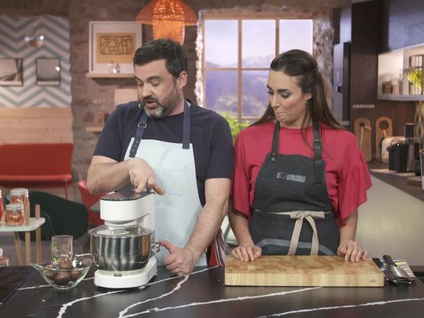 A Bocados - Burguer De Garbanzos Con Acelgas Y Queso