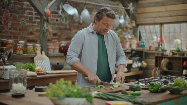 Jamie Oliver: Seasons - Episode 105