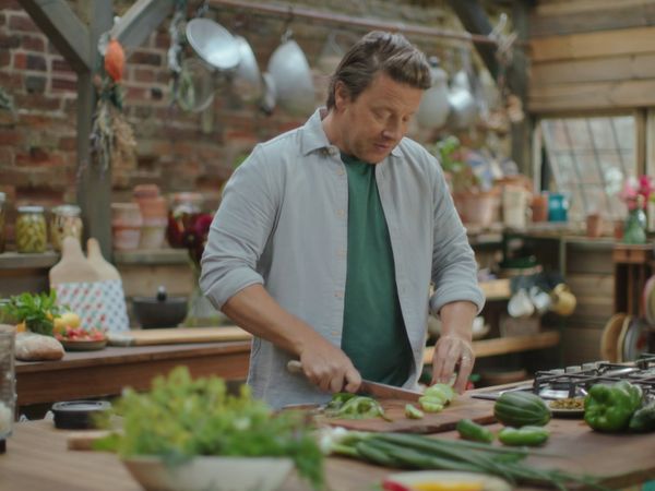 Jamie Oliver: Seasons - Episode 105