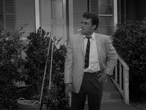 The Twilight Zone - Valley of the Shadow