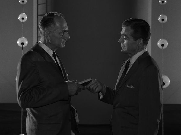 The Twilight Zone - No Time Like the Past