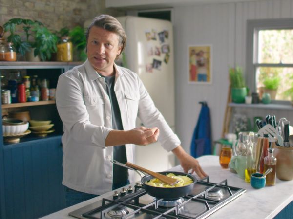 Jamie's 5 Ingredient Meals - Episode 104
