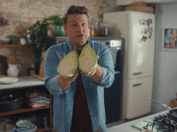 Jamie Oliver: Cooking For Less - Episode 101