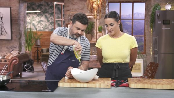A Bocados - Hamburguesa de salmon con pepinillos