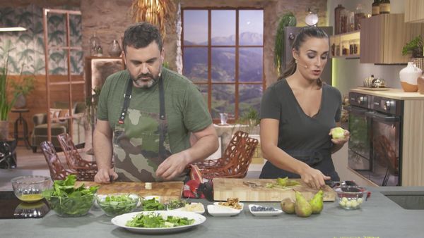 A Bocados - Fideua al horno con chorizo, setas y almejas