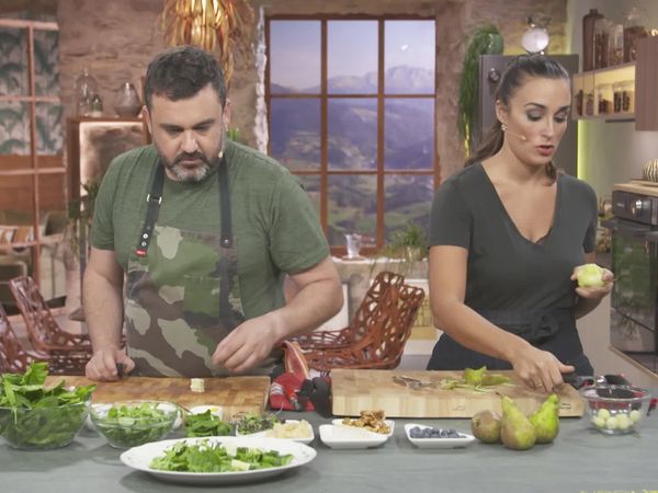 A Bocados - Fideua al horno con chorizo, setas y almejas