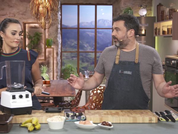 A Bocados - Guiso de pollo a las uvas con txakoli