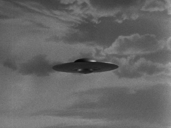 The Twilight Zone - On Thursday We Leave For Home