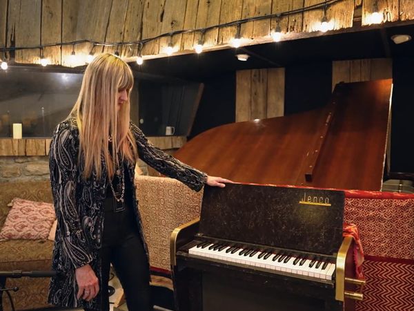 Landmarks: The Stages of Country Music - Sound Emporium